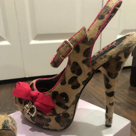High heel animal print sandals, fell the fur 🐆 - Picture 2 of 5